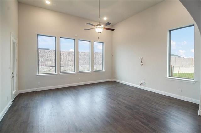 Building Photo - 860 Avery St