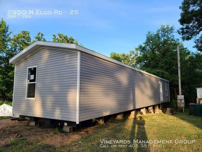 Building Photo - Mobile Home for Sale