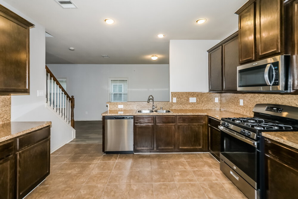 Building Photo - 19758 Crossfalls Ln