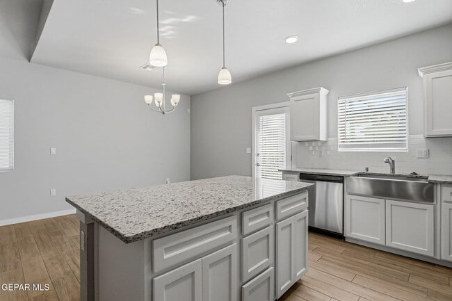 Building Photo - 15132 Purpose Ave