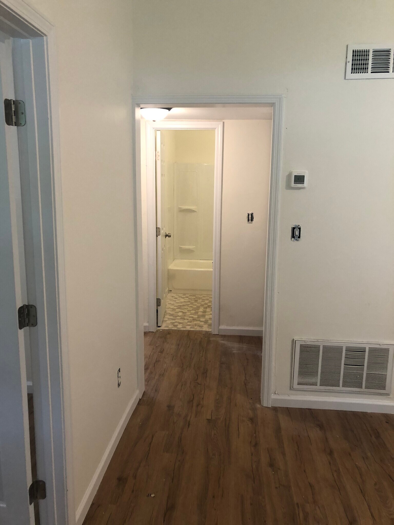 Building Photo - 9215 ARISTIDES DR