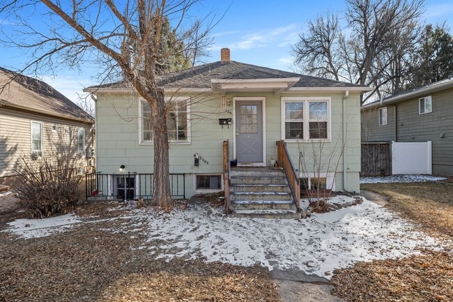 Building Photo - Excellent Main Floor Duplex Unit in Heart of Fort Collins!