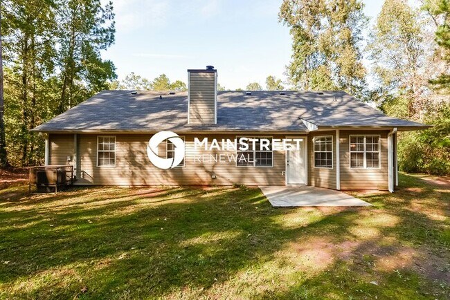Building Photo - 3 Bedroom Pet-Friendly Home in Covington, GA with Main Street Renewal