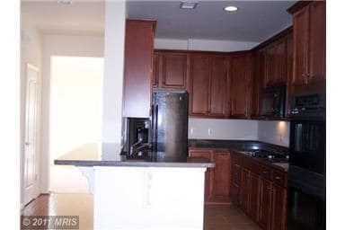 Building Photo - 4 Bedroom Townhome & Garage - Ashburn