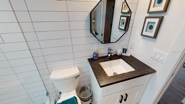 Building Photo - 1910 Morrill St