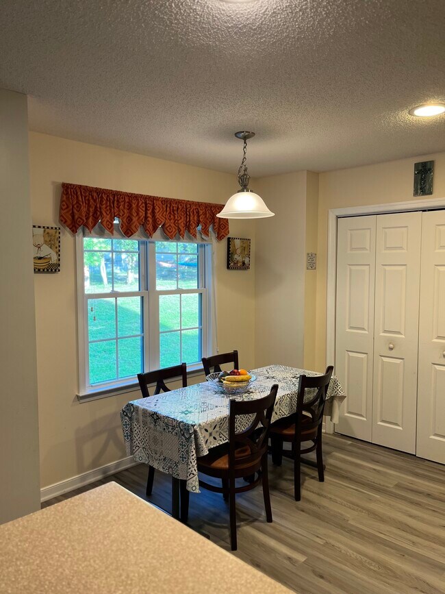 Building Photo - 6739 Beulah Oaks Ln