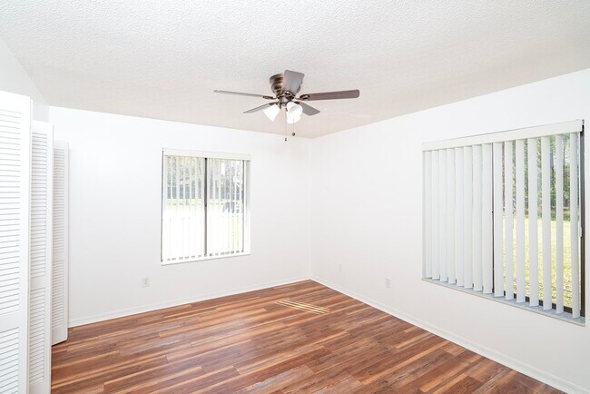 Building Photo - 1232 S Winterhawk Dr