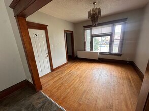 Building Photo - 834 University Ave W