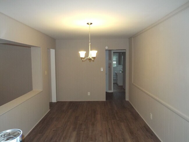 Building Photo - 3608 Gurley Dr