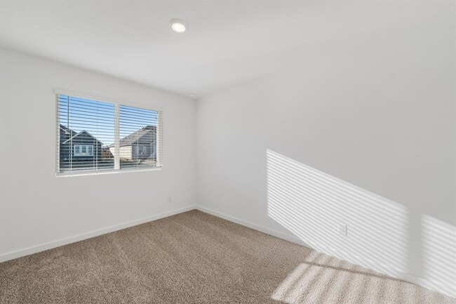 Building Photo - 709 Tranquility Ln