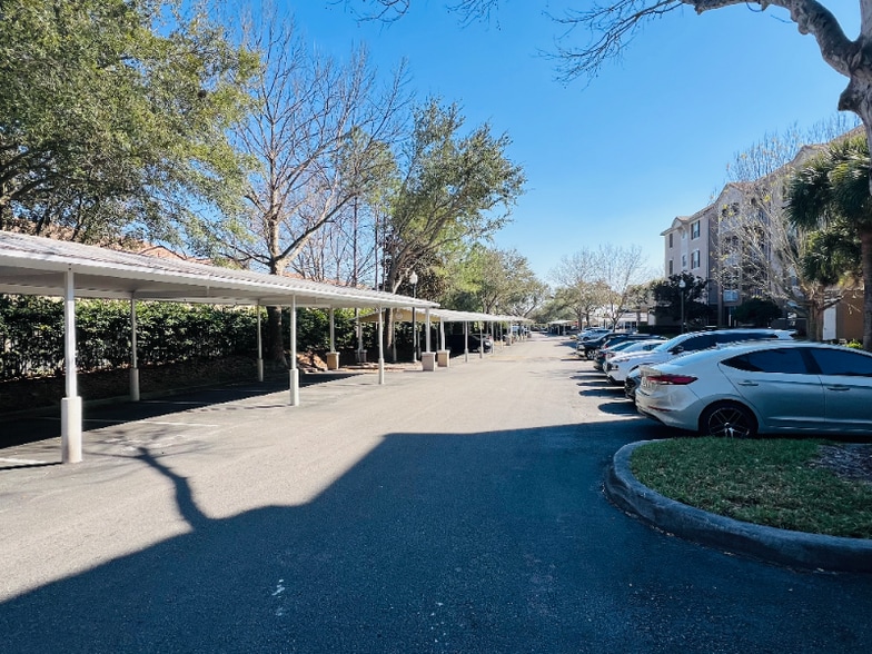 Building Photo - 3326 Robert Trent Jones Dr