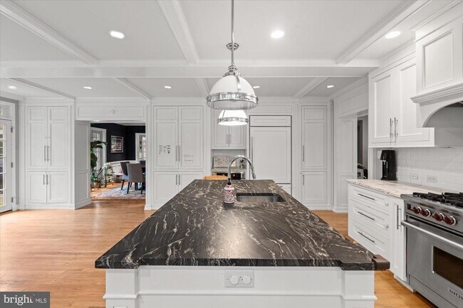 Building Photo - 3701 Blackthorn Ct