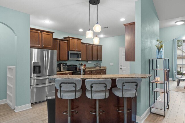 Building Photo - 711 Lime Ln