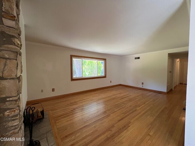 Building Photo - 1287 Knollwood Dr