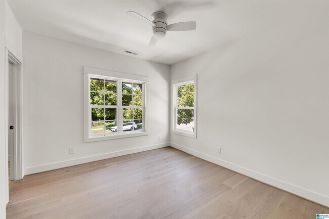 Building Photo - 4115 4th Ave S