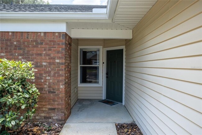 Building Photo - 13200 W Newberry Rd