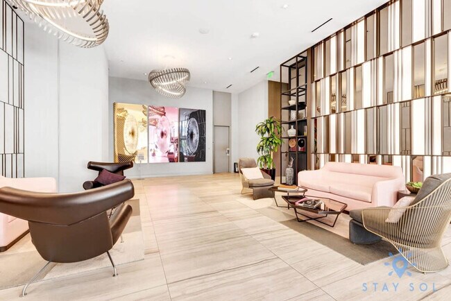 Building Photo - 4010 S Ocean Dr