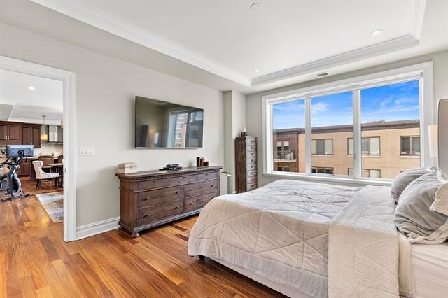 Building Photo - 250 Henley Pl