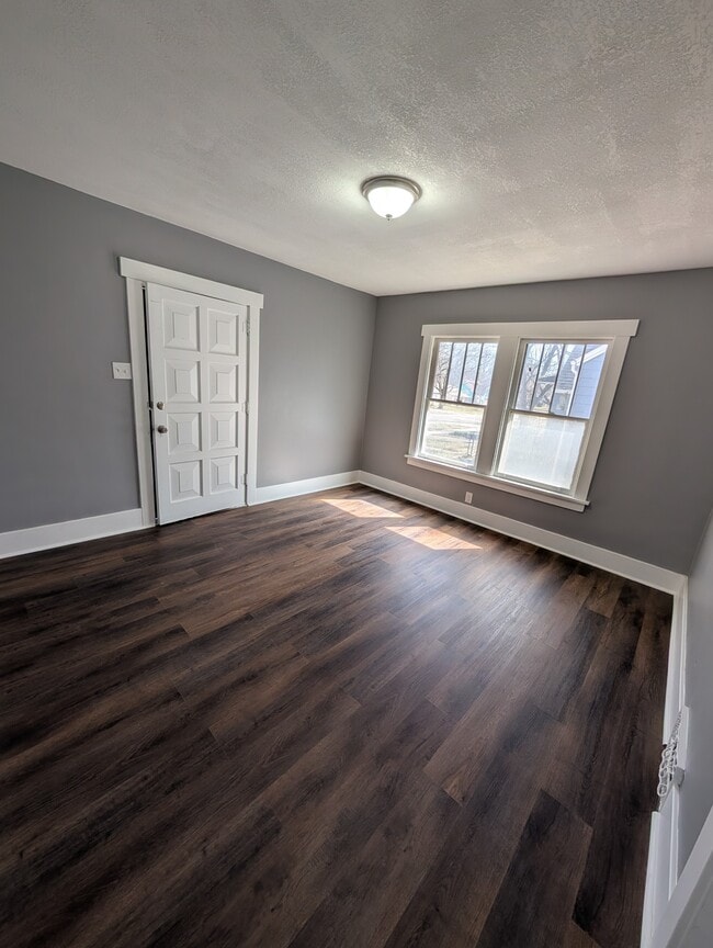 Building Photo - 2007 SW Lane St