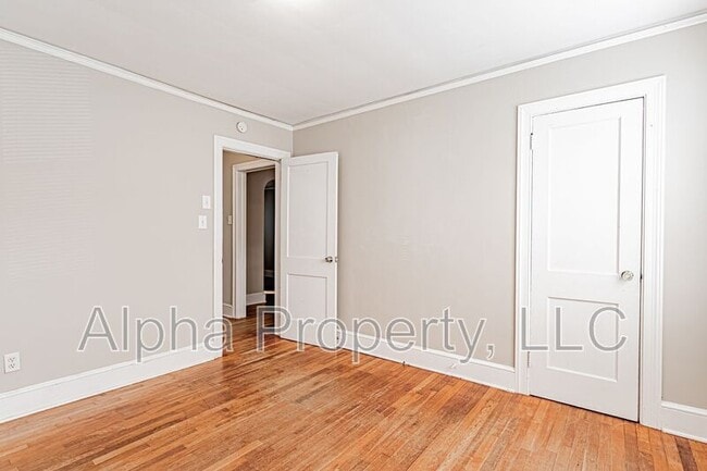 Building Photo - 102 Harvard Dr