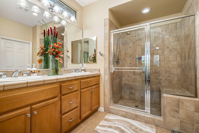 Building Photo - 60268 Sweetshade Ln