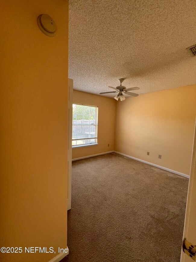 Building Photo - 11940 Canterwood Dr