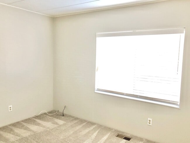 Building Photo - Awesome Updated Single Story in The Darling "Farm" Community of Wildomar, Close to Everything, bu...