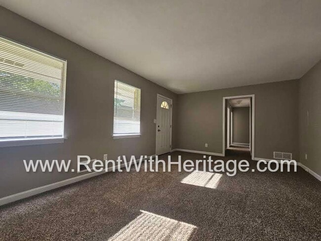 Building Photo - WOW! Fantastic Ranch With All The Upgrades...