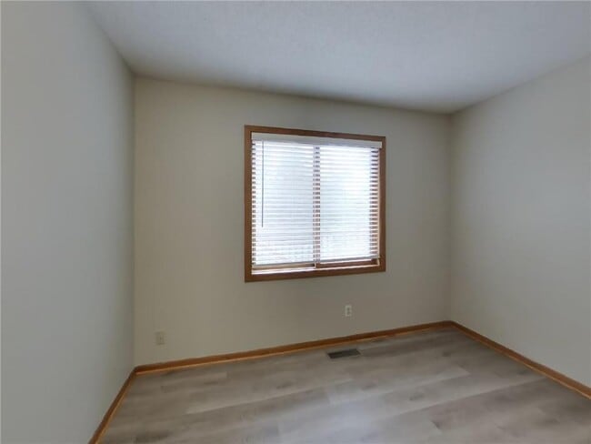 Building Photo - 4350 Thornhill Ln