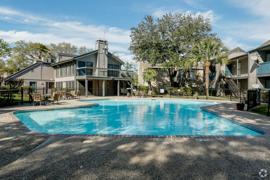 Pool - Las Varandas Apartments