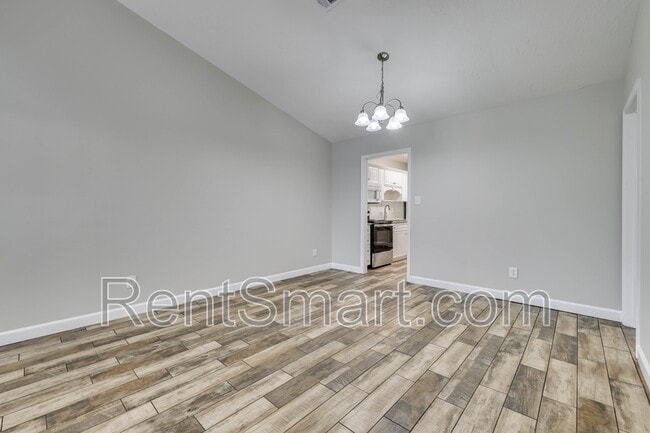 Building Photo - 219 Lynbrook Way