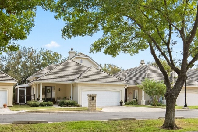 Building Photo - 2216 Garden Ct