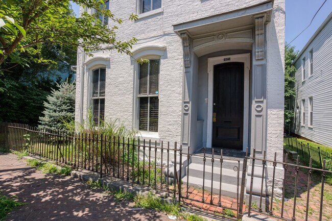 Building Photo - 1623 Story Ave