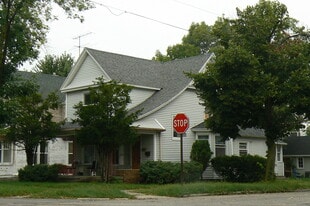 Building Photo - 1 W 17th St