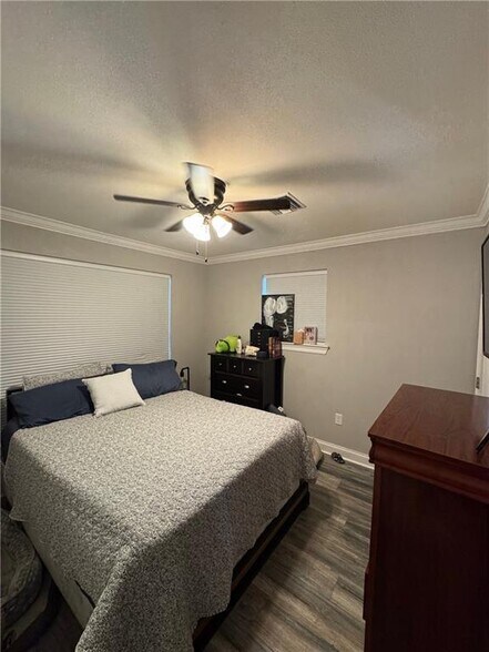 Building Photo - 23 Fairlane Dr