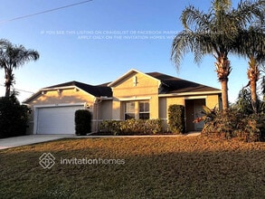 Building Photo - 391 SW Millard Dr