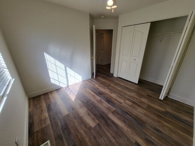 Building Photo - 1240 Shadowridge Dr
