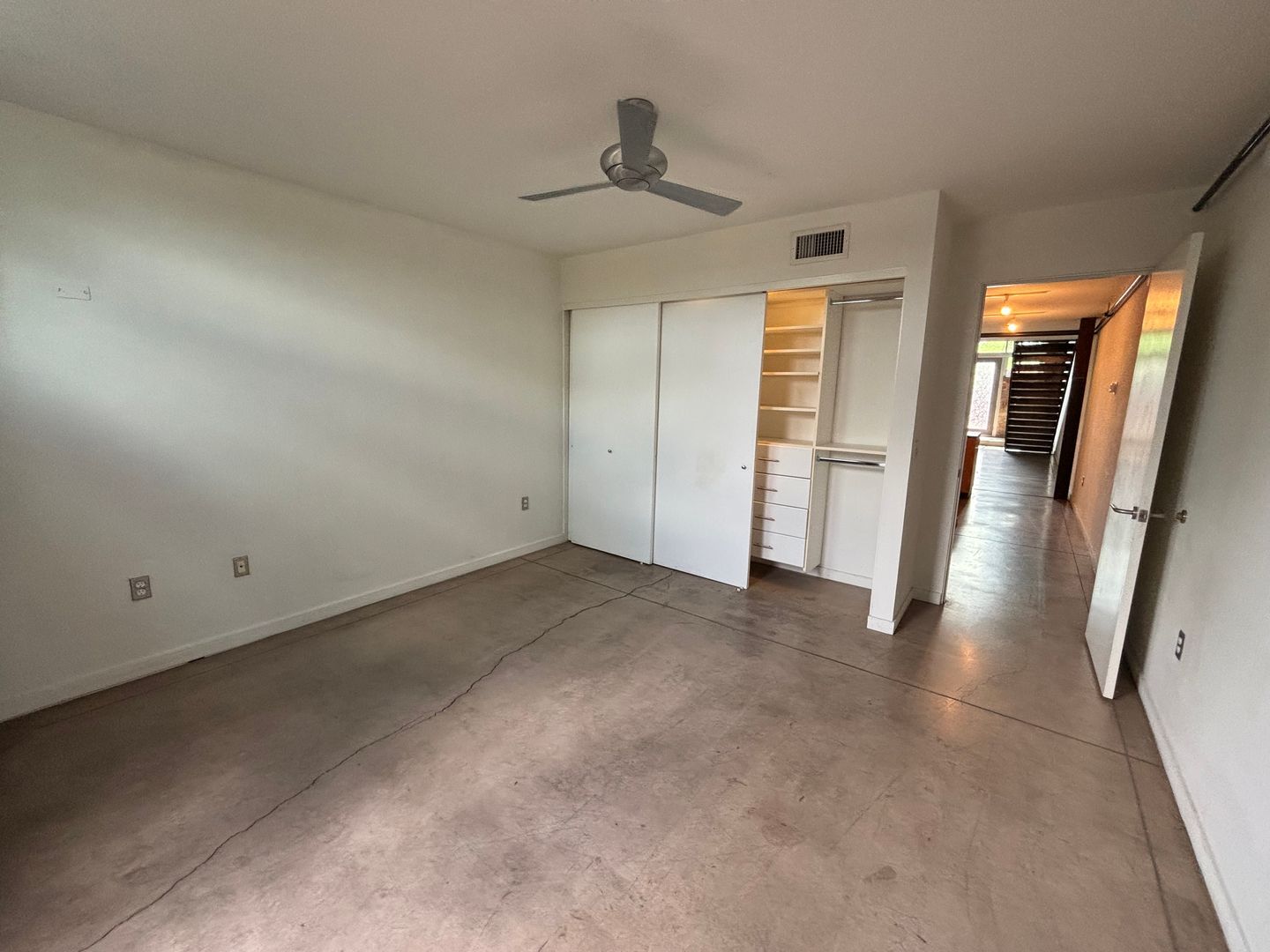 Building Photo - 1001 E 17th St