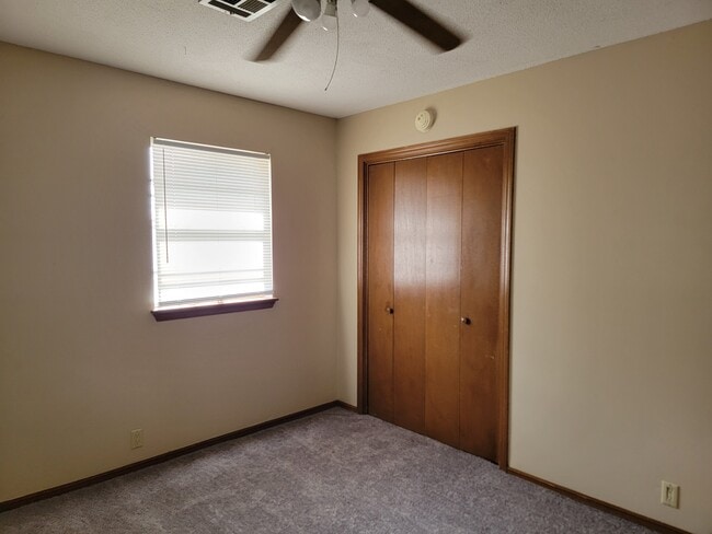 Building Photo - 3201 Chisholm Trail