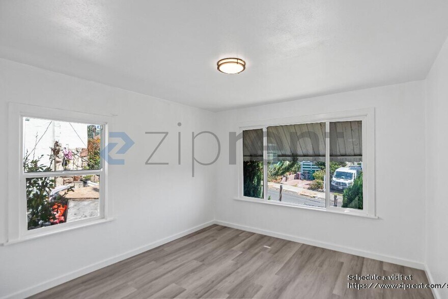Building Photo - 2617 78th Ave