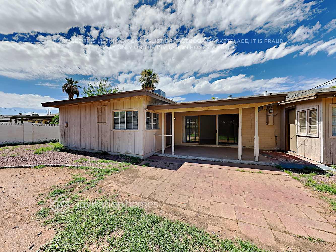 Building Photo - 1448 E 2nd St