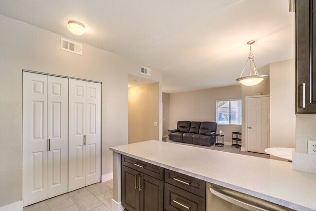 Building Photo - 5250 S Rainbow Blvd