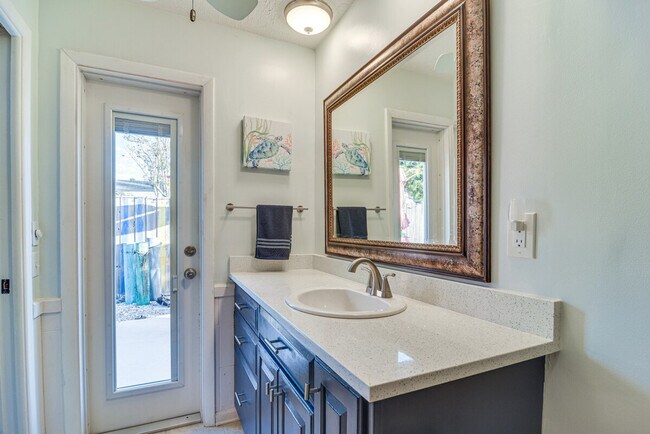 Building Photo - 2360 Willow Tree Trail