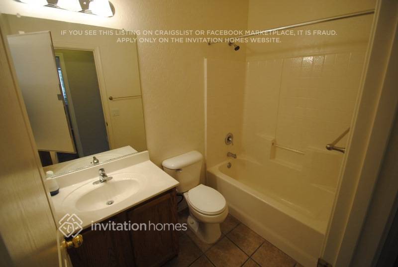 Building Photo - 907 W St Kateri Ave