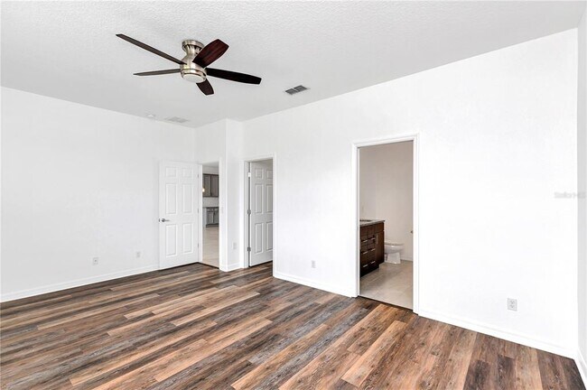 Building Photo - 2759 Mead Ave