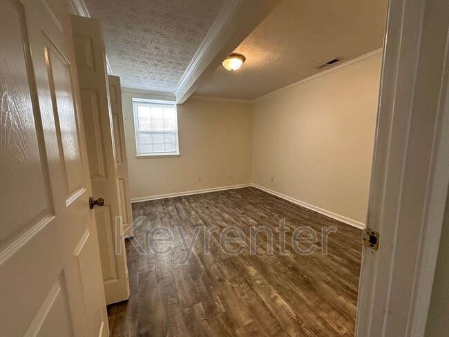 Building Photo - 379-377-A Robertsville Rd