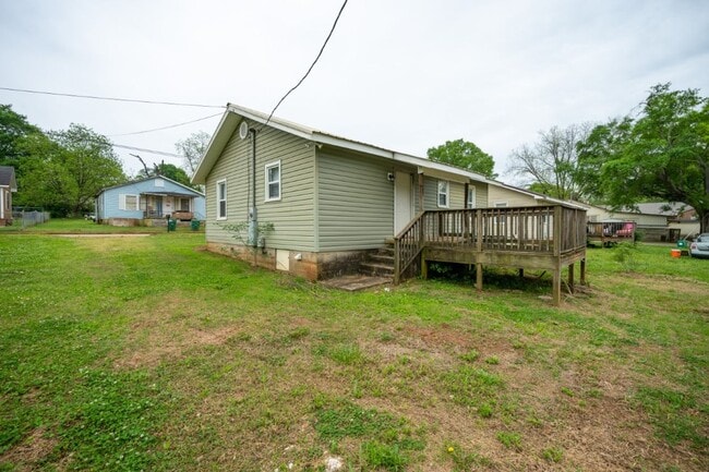 Building Photo - Incredible Value in Sylacauga – Appliances Included & Move-In Ready!