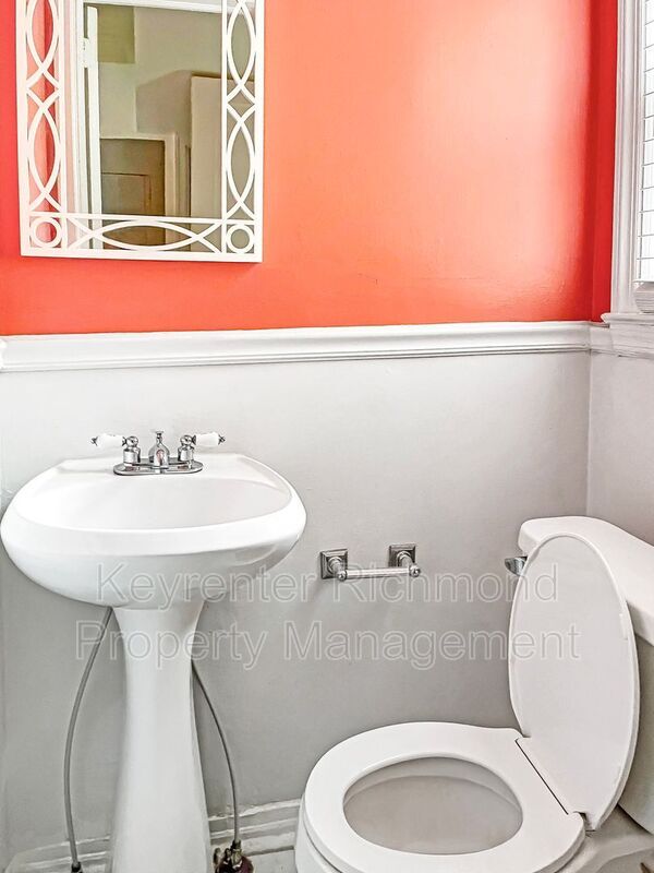 Building Photo - 6113 Bremo Rd