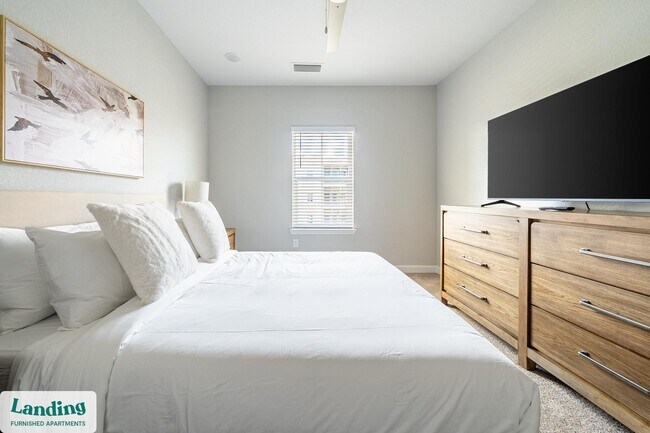 Building Photo - 84 San Filippo Dr SE