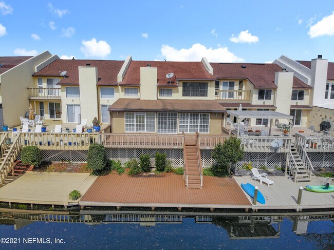 Building Photo - 16 Fox Valley Dr